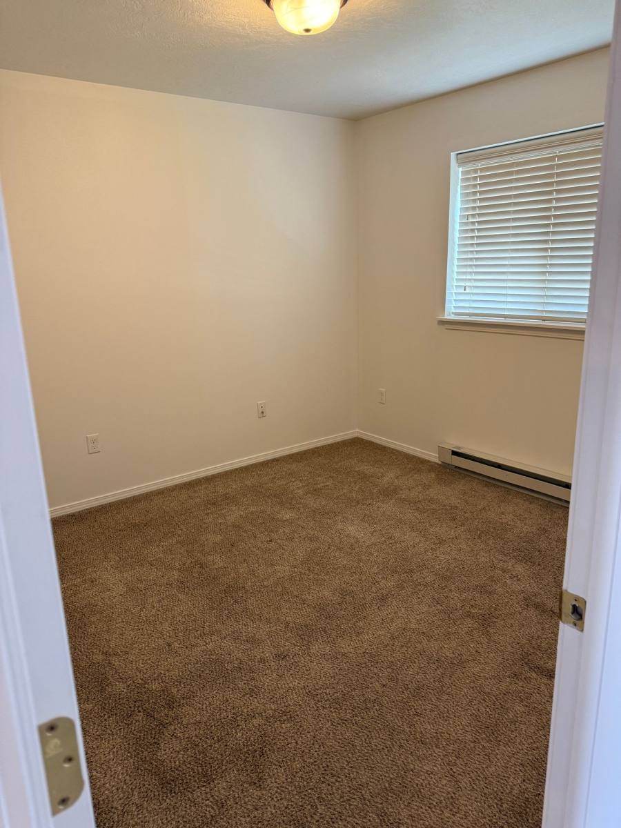 Apartment for rent at 201 9th Ave NW, Sidney, MT 59270