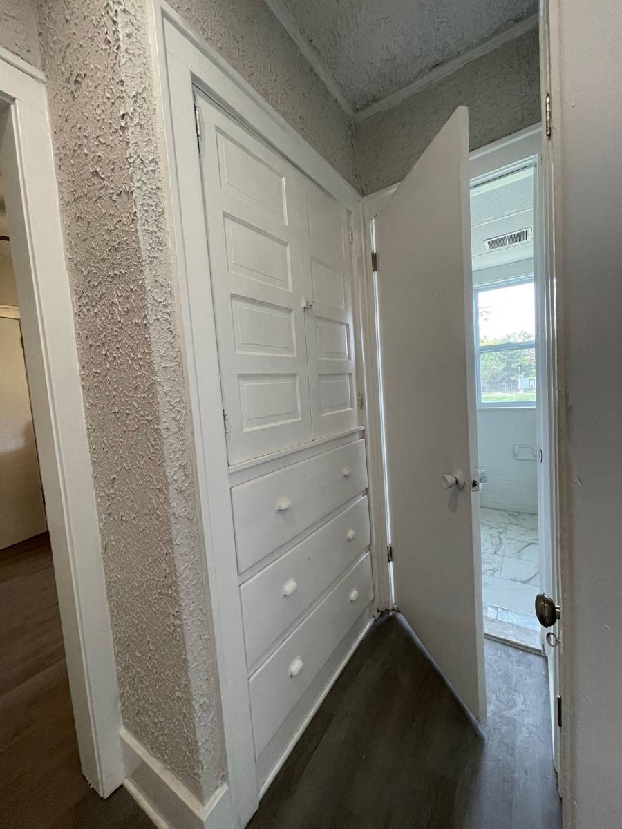 Apartment for rent at 1427 Calvert, Detroit, MI 48206