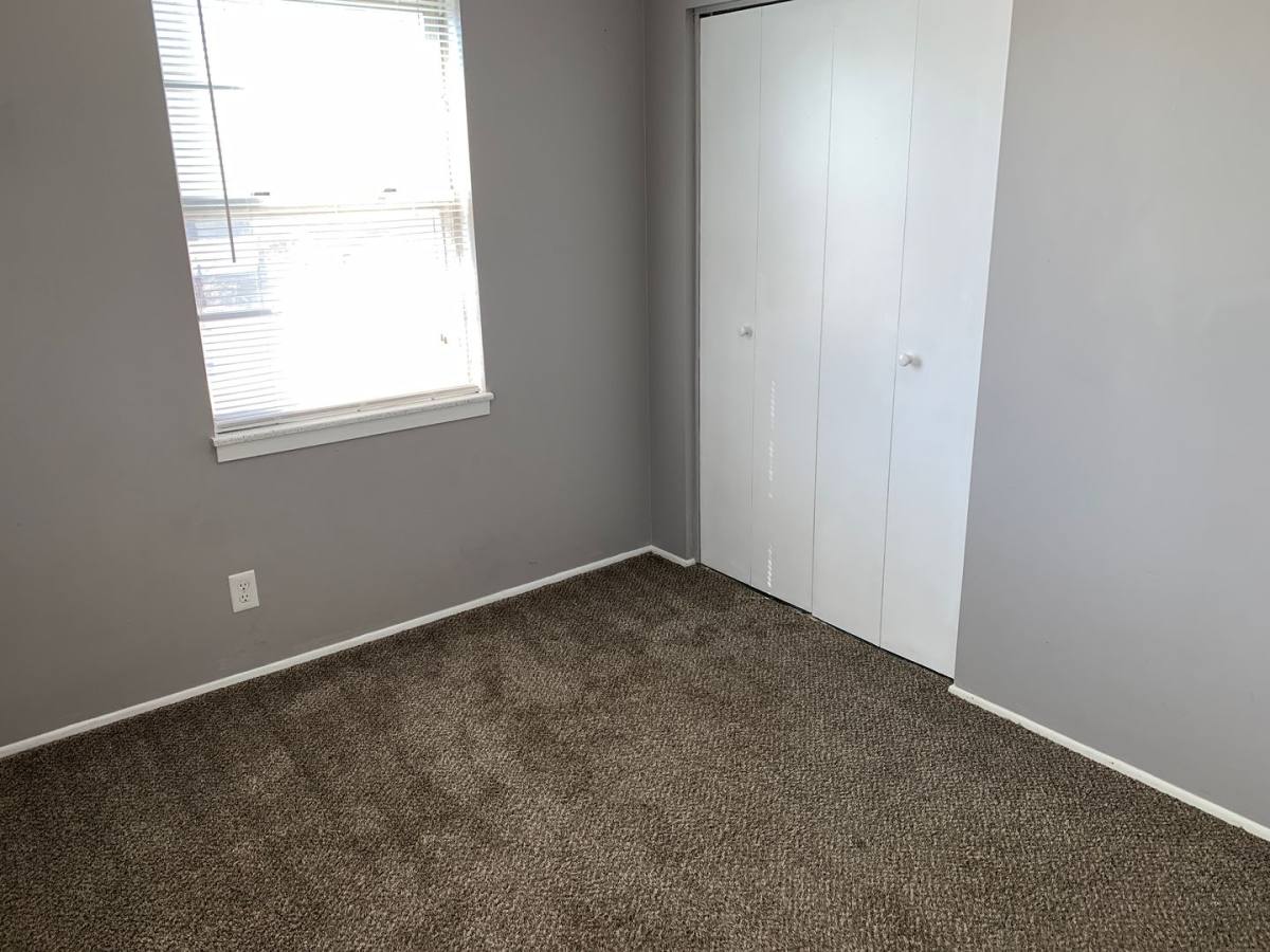 Apartment for rent at 317 Franklin Ave, Warrensburg, MO 64093