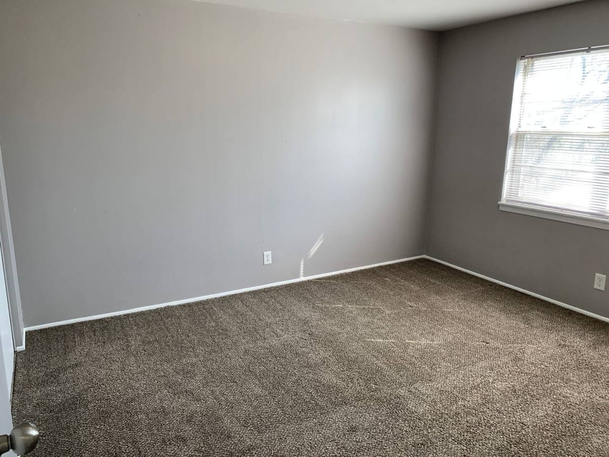 Apartment for rent at 317 Franklin Ave, Warrensburg, MO 64093