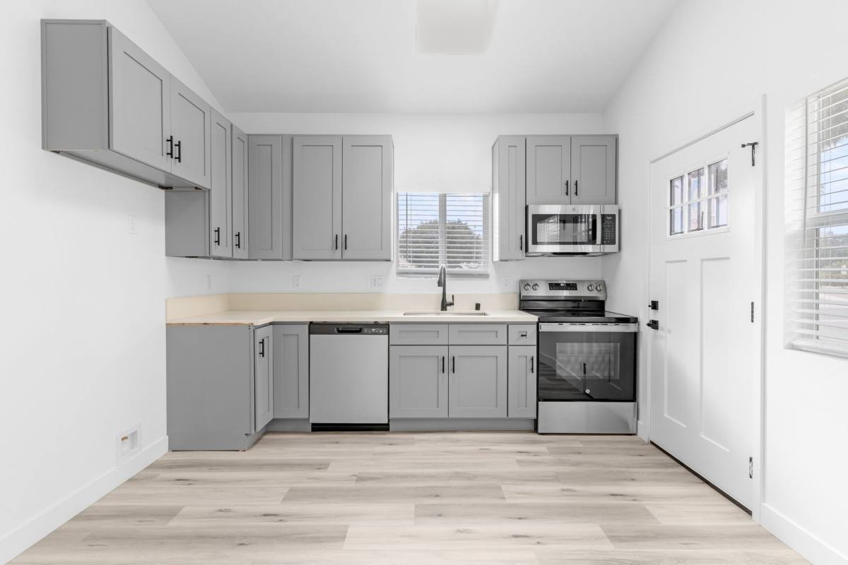 Apartment for rent at 12602 Kensington Lane, Garden Grove, CA 92840