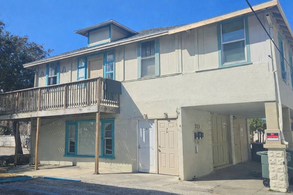 Apartment for rent at 709 Ora St #6, Daytona Beach, FL 32118