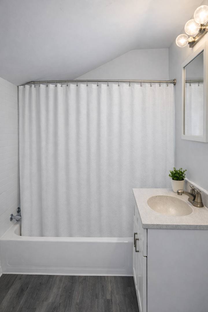 House for rent at 2134 34th St NE, Canton, OH 44705