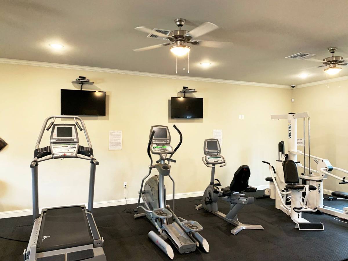 Apartment for rent at 4360 Roy Rd, Shreveport, LA 71107