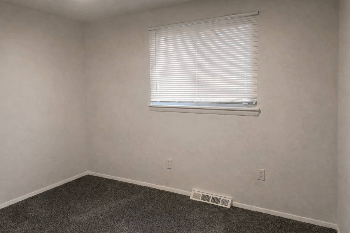 House for rent at 1524 Parkhill Place NE, Canton, OH 44705