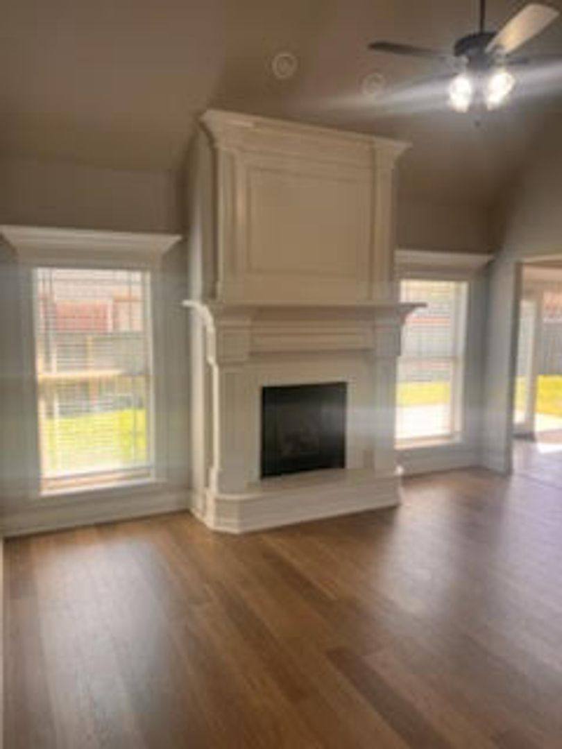 House for rent at 711 Saddlehorn Dr, Centerton, AR 72719