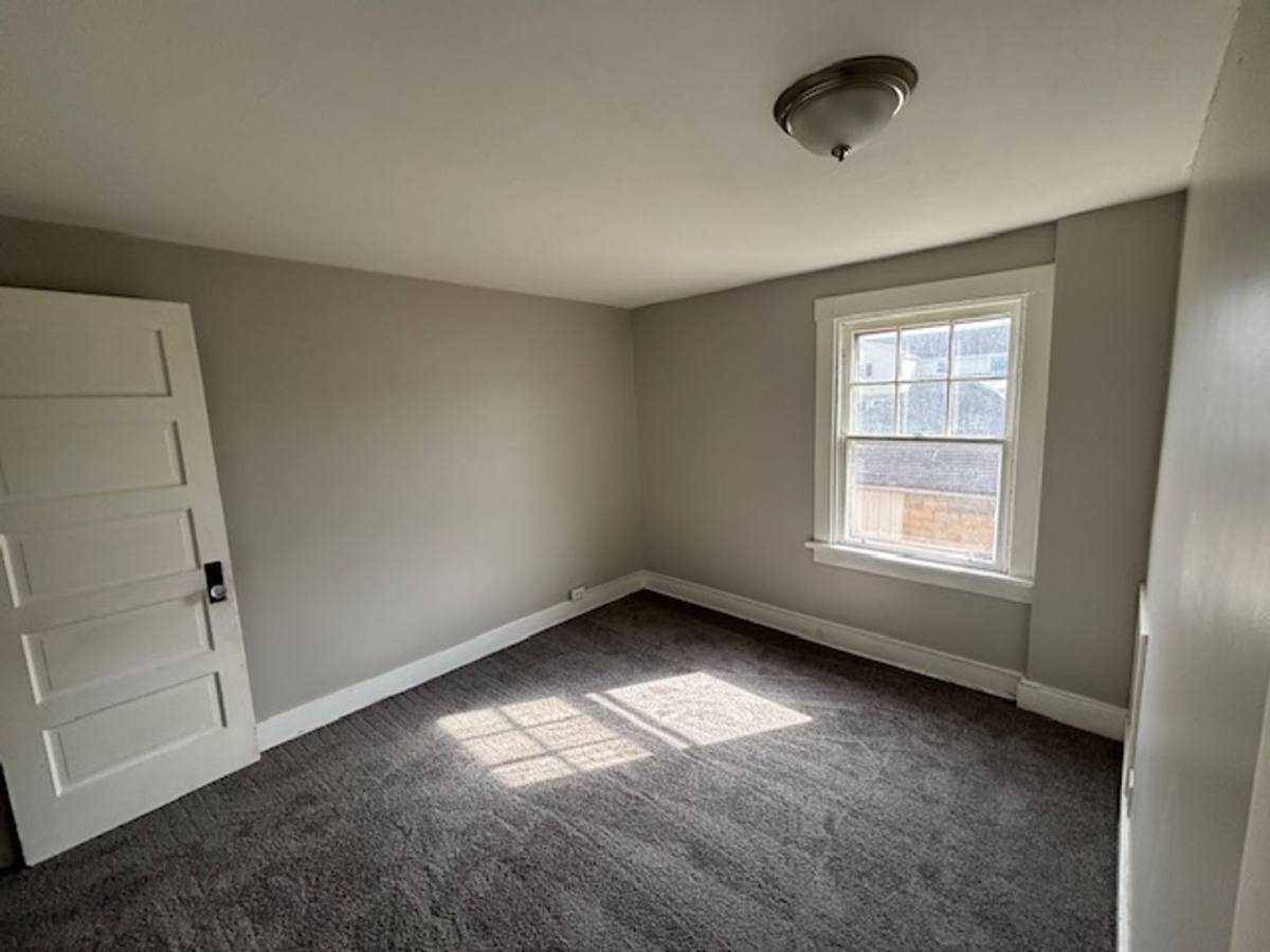 Townhouse for rent at 618 Farnsworth Ave, Clairton, PA 15025