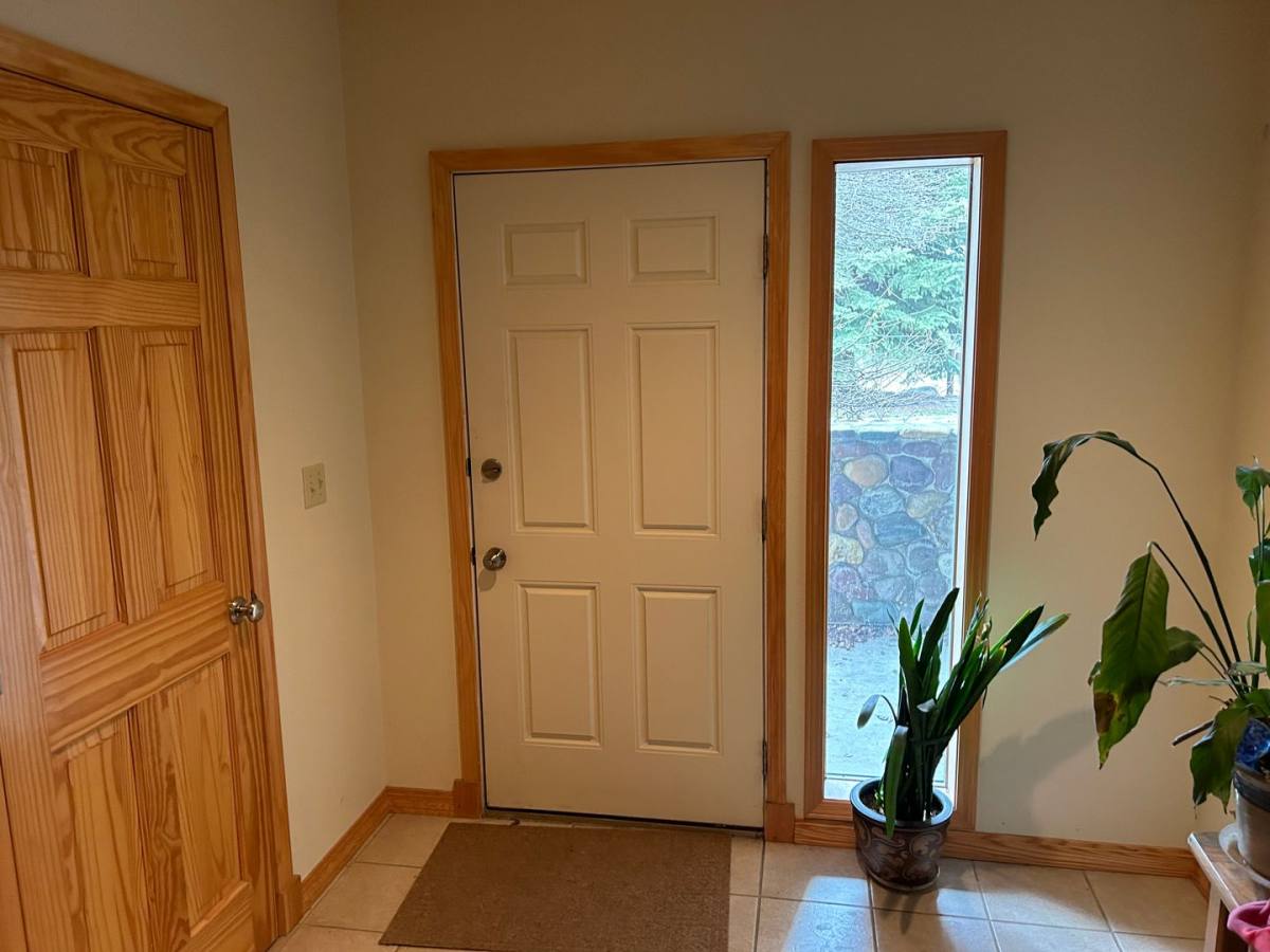 Apartment for rent at 704 Stoner Loop, Lakeside, MT 59922
