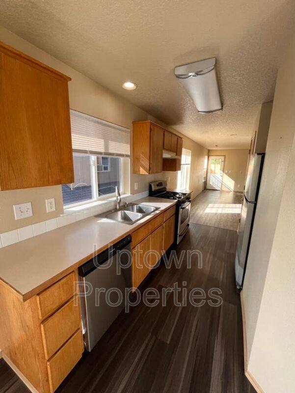 Townhouse for rent at 14194 SE Summerfield Loop, Happy Valley, OR 97086