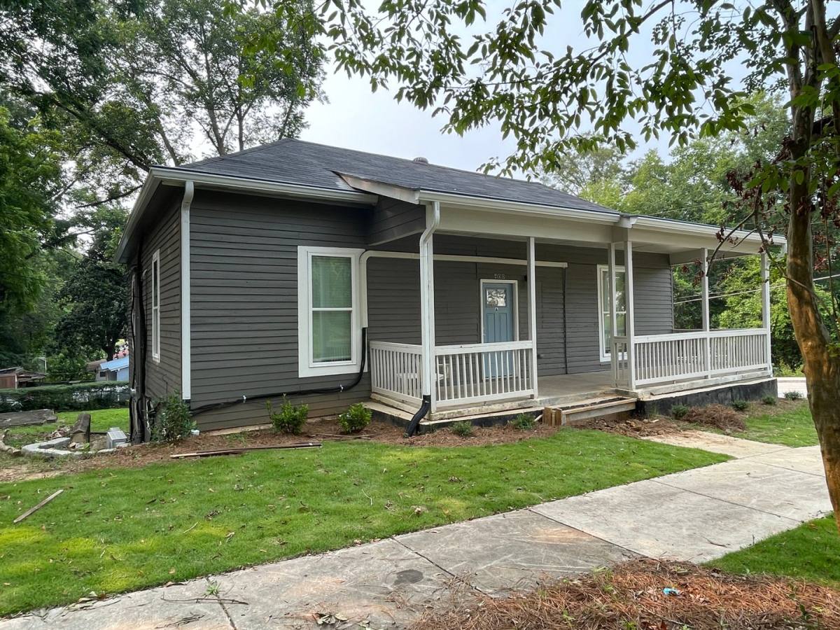 Apartment for rent at 400 Ave A, Opelika, AL 36801