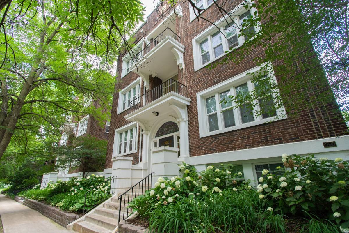 Apartment for rent at 616 Lincoln Ave, Saint Paul, MN 55102