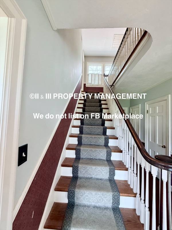 House for rent at 1314 W Red Bridge Rd, Kansas City, MO 64114