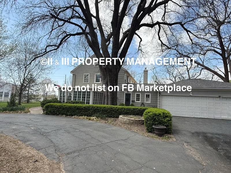 House for rent at 1314 W Red Bridge Rd, Kansas City, MO 64114