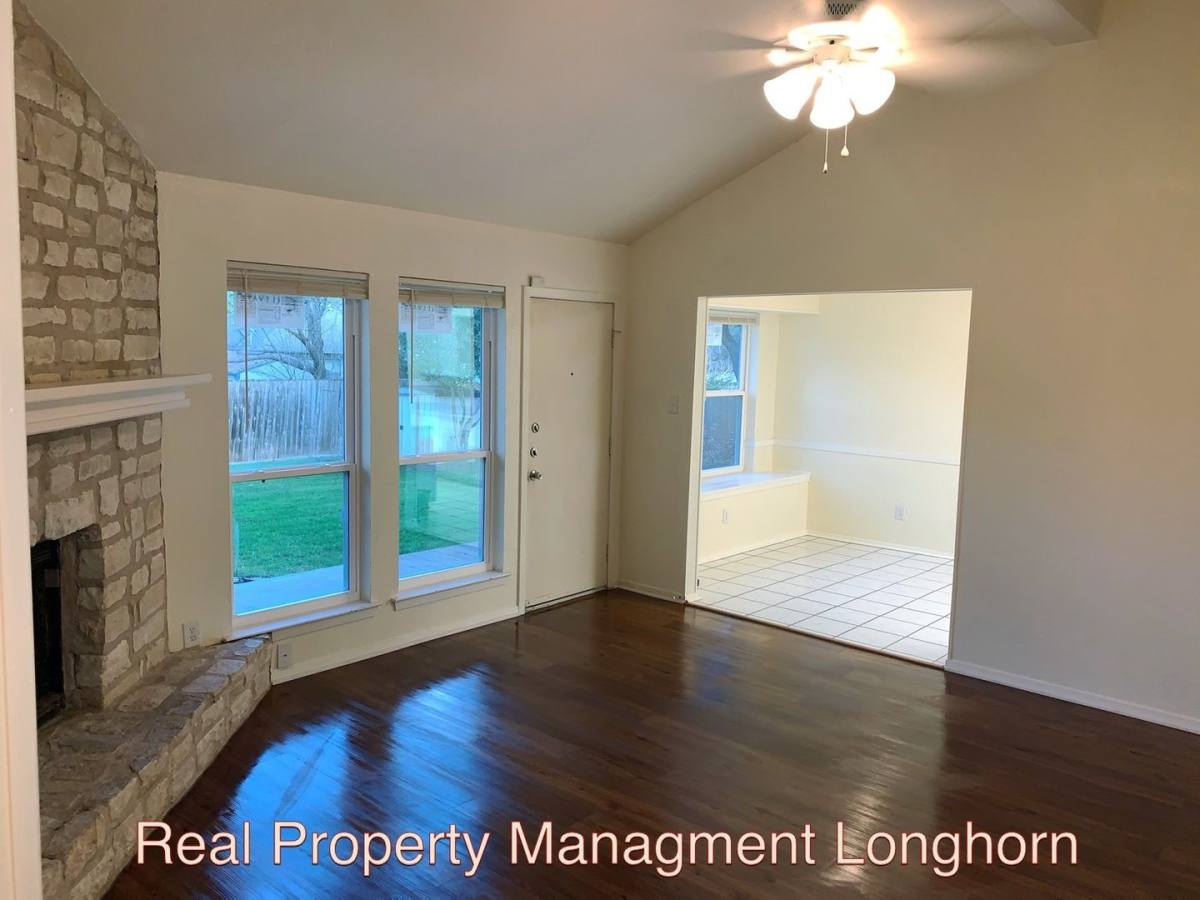 House for rent at 212 Rockcrest Ave, Georgetown, TX 78628