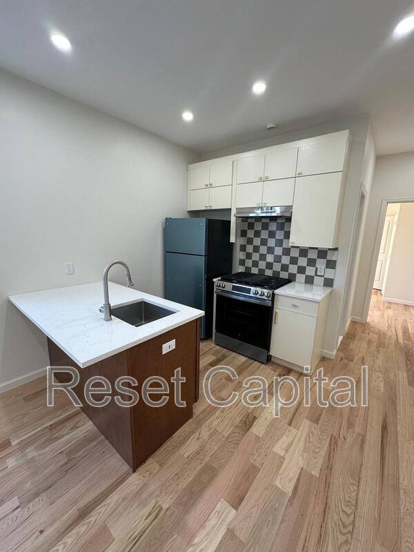 Apartment for rent at 15 Palisades Ave #2, Bogota, NJ 07603