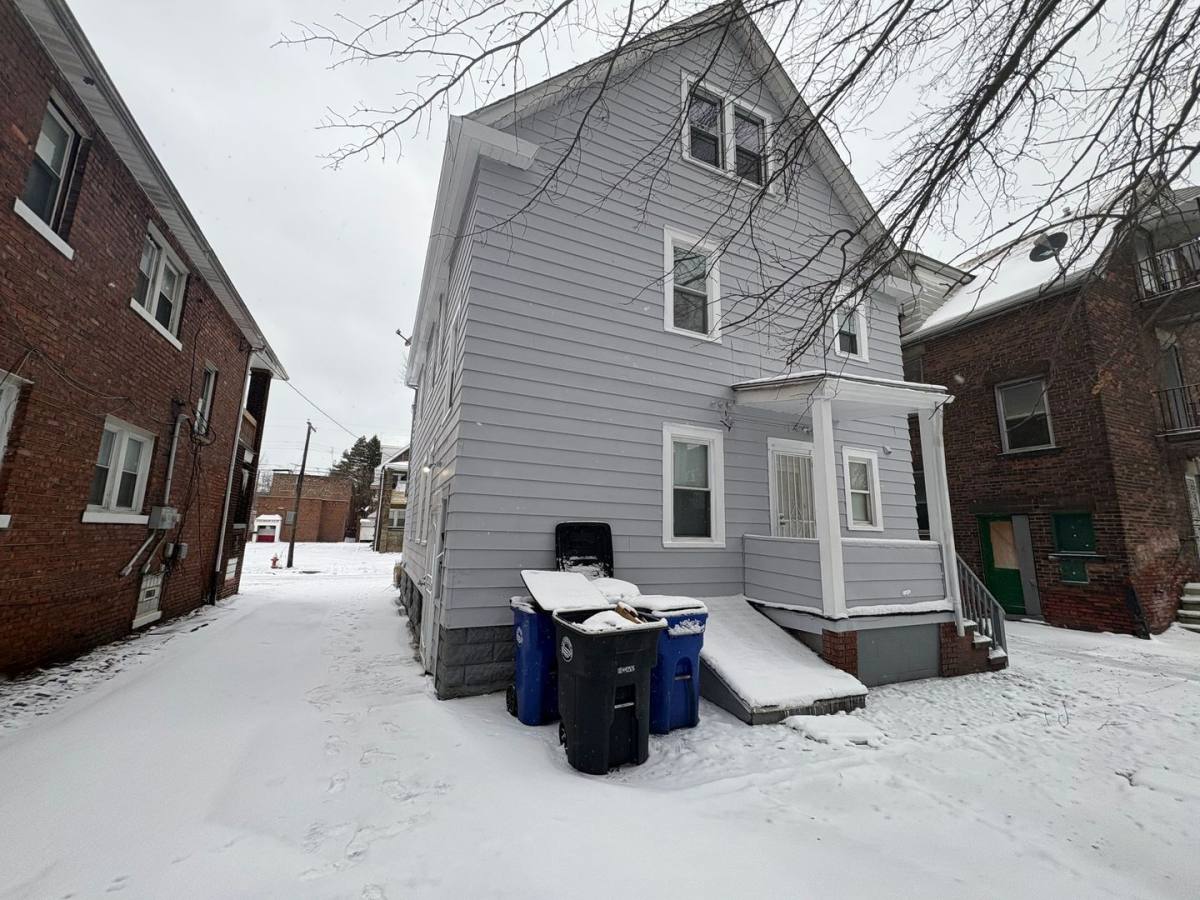 Apartment for rent at 15624 Halliday Ave, Cleveland, OH 44110