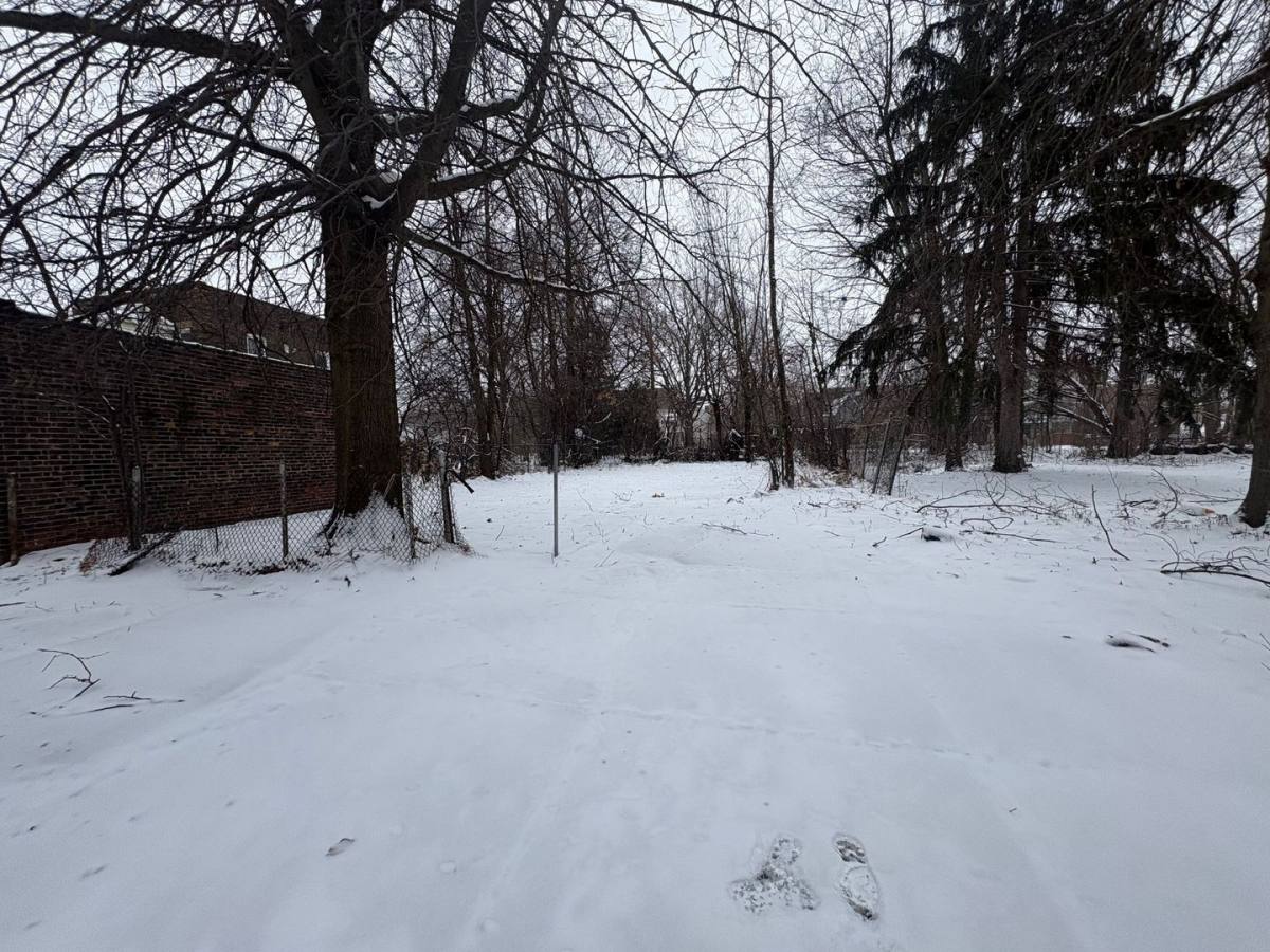 Apartment for rent at 15624 Halliday Ave, Cleveland, OH 44110