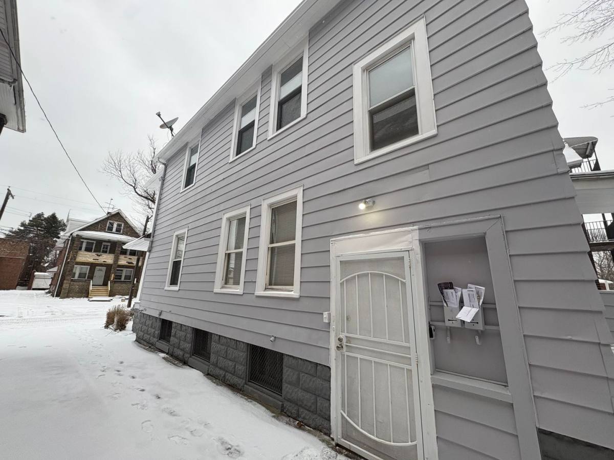 Apartment for rent at 15624 Halliday Ave, Cleveland, OH 44110