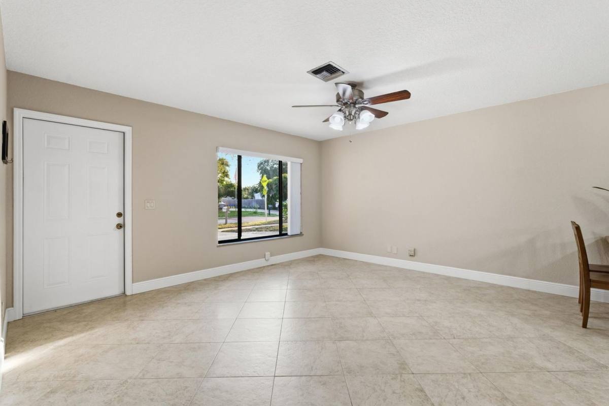 House for rent at 2545 Conroy Dr, West Palm Beach, FL 33403