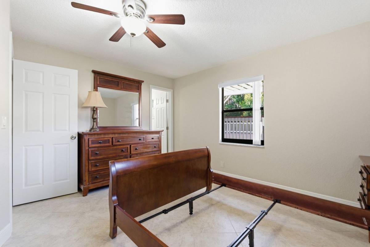 House for rent at 2545 Conroy Dr, West Palm Beach, FL 33403