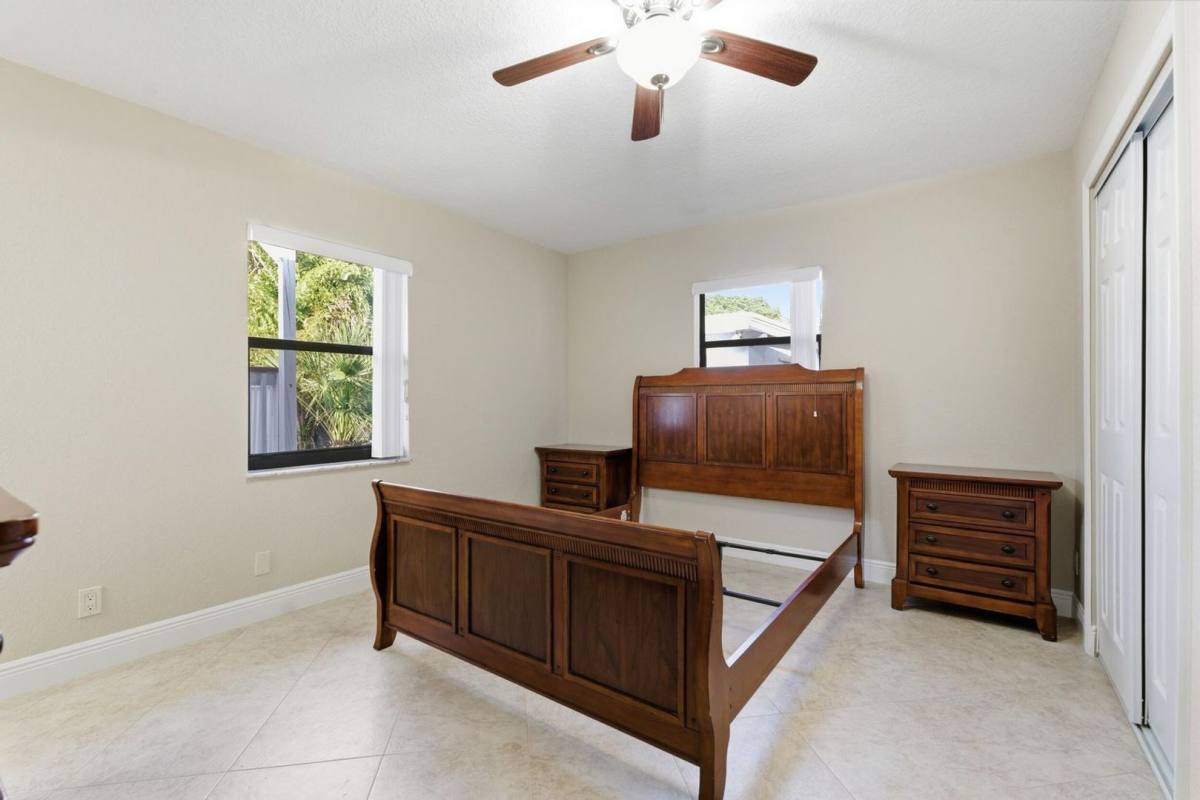 House for rent at 2545 Conroy Dr, West Palm Beach, FL 33403