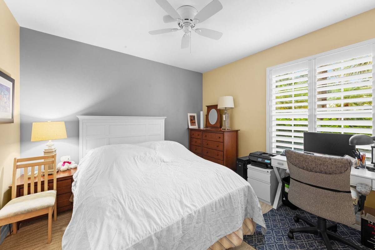 Apartment for rent at 4201 Sawgrass Point Dr, Bonita Springs, FL 34135