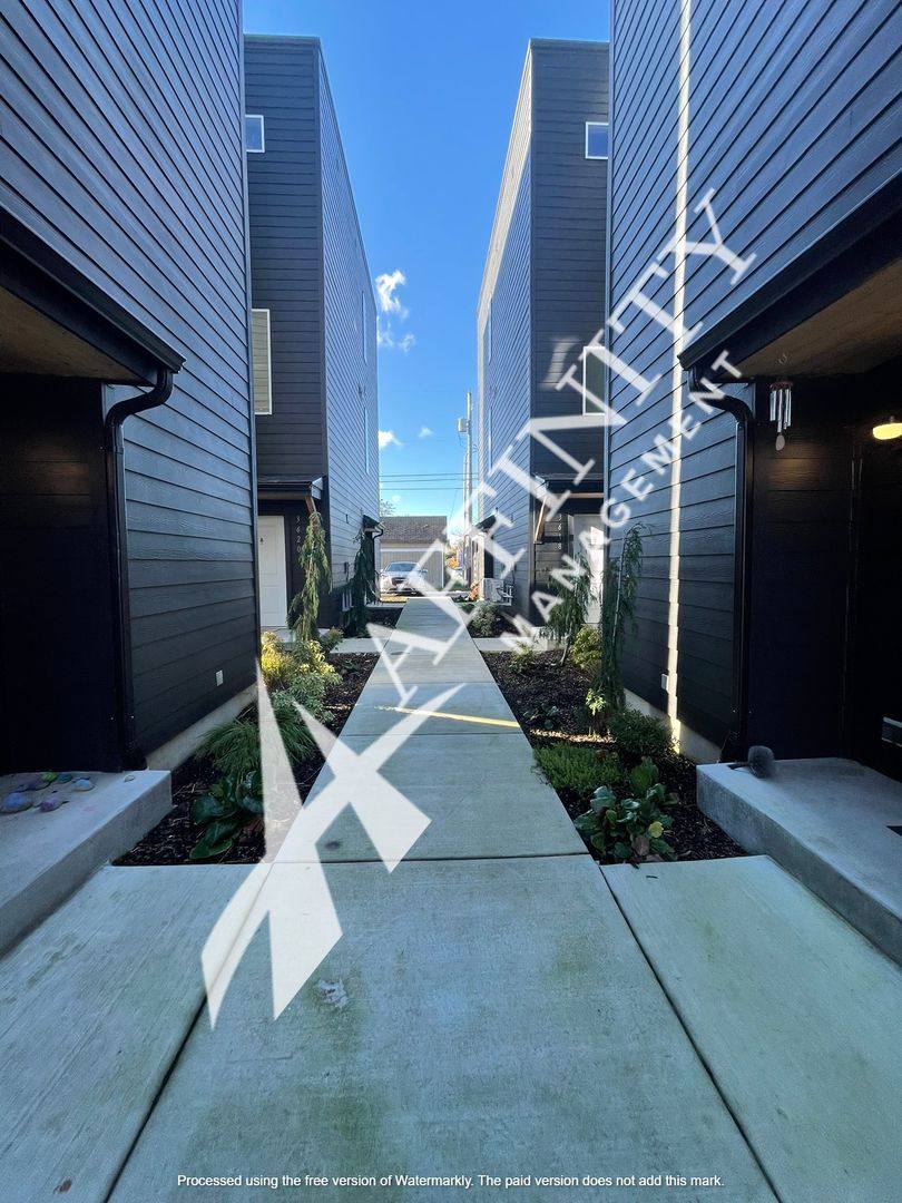 Apartment for rent at 3616-3618-3620-3622 E McKinley Ave, Tacoma, WA 98404