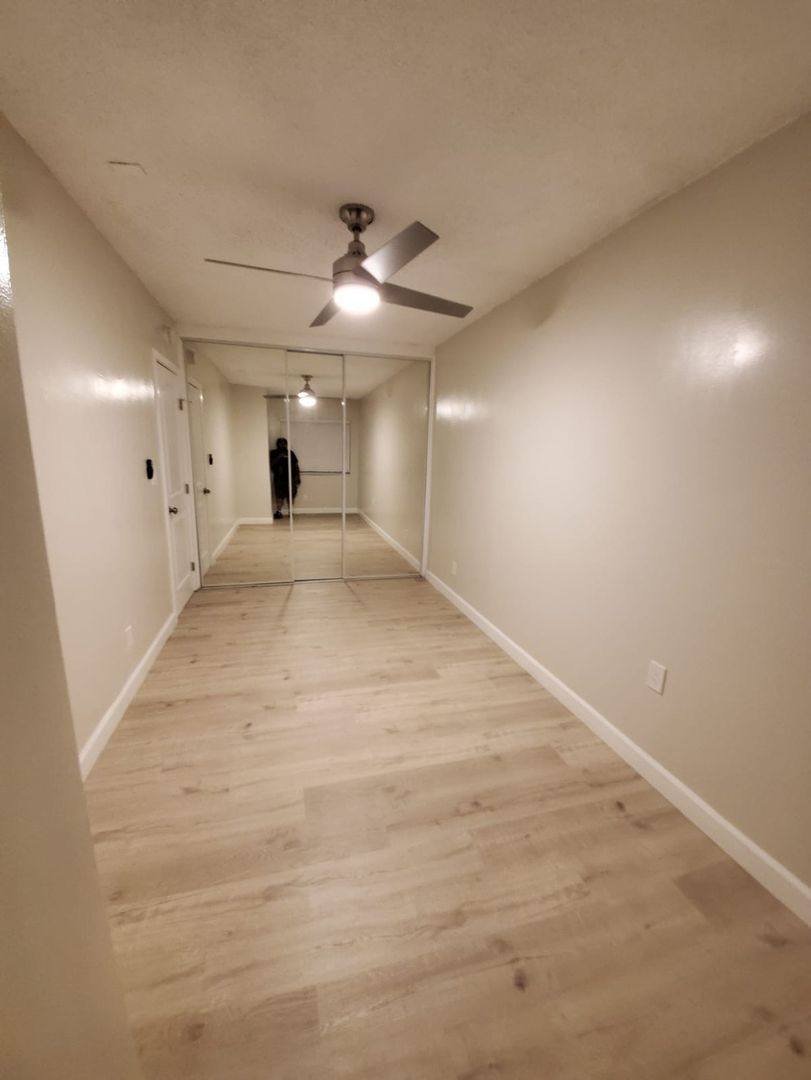 Apartment for rent at 850 W 95th St, Los Angeles, CA 90044