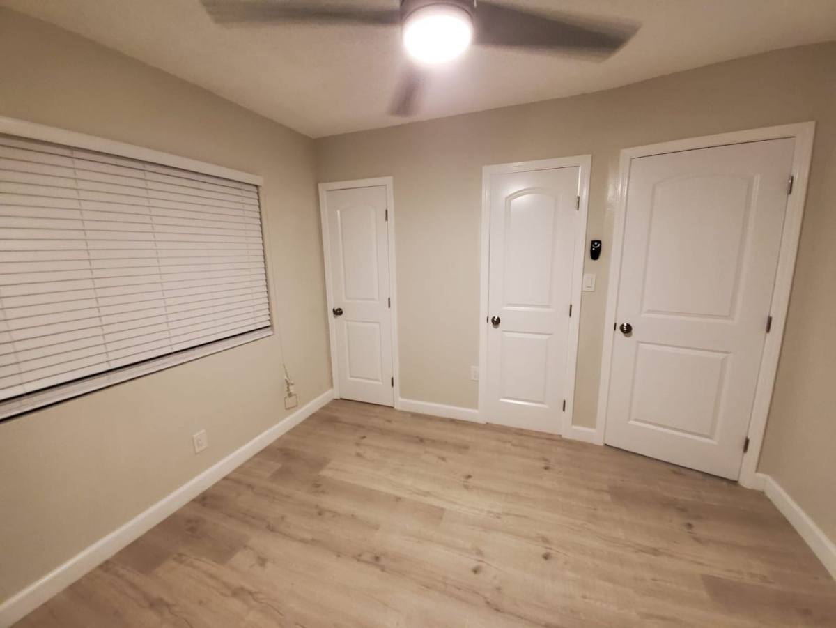 Apartment for rent at 850 W 95th St, Los Angeles, CA 90044