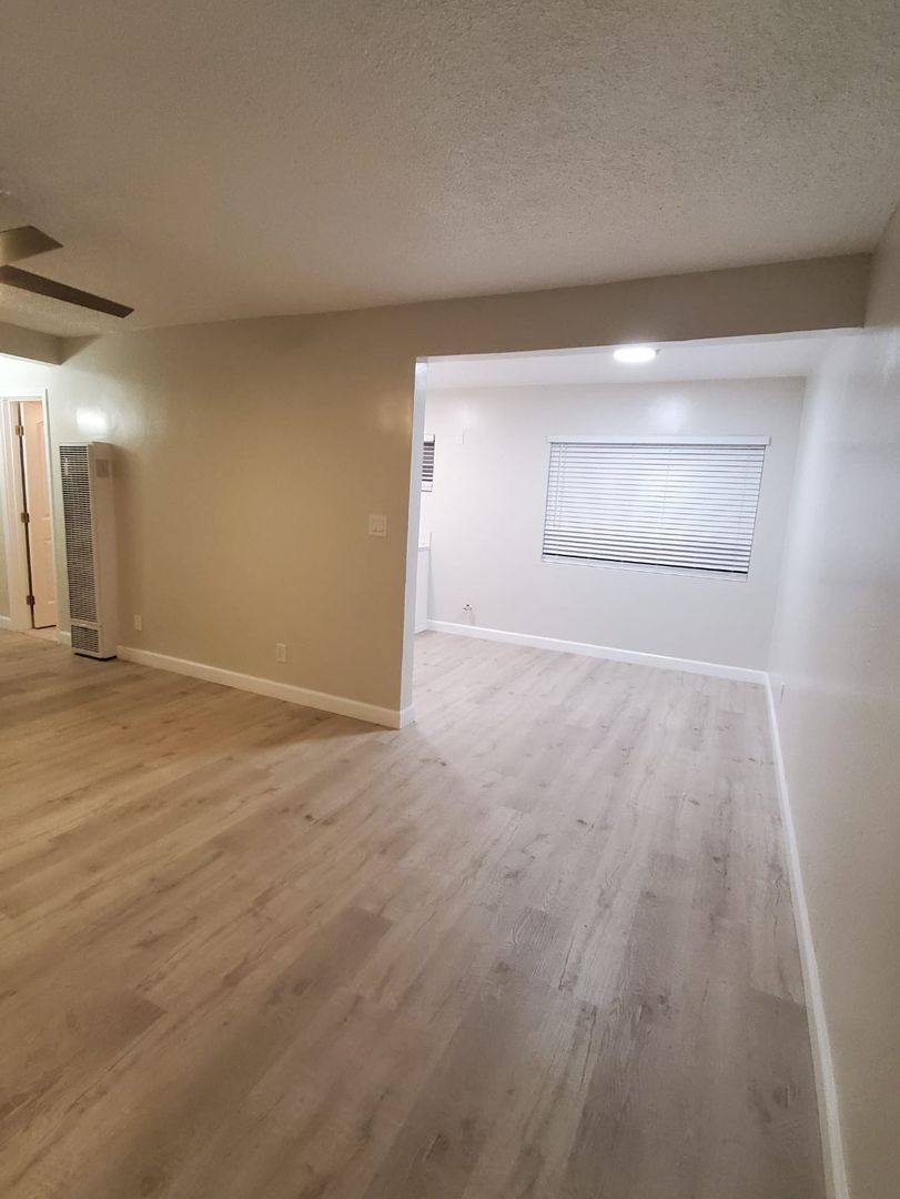 Apartment for rent at 850 W 95th St, Los Angeles, CA 90044