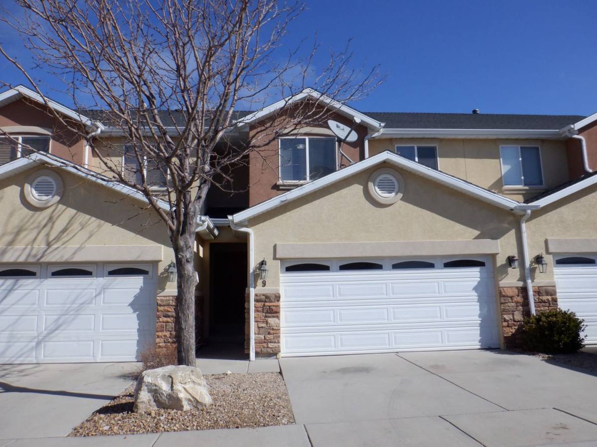 Townhouse for rent at 173 E Fiddlers Canyon Rd, Cedar City, UT 84721
