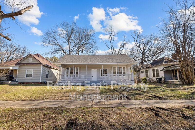 House for rent at 1217 Fulton Ave, Birmingham, AL 35211