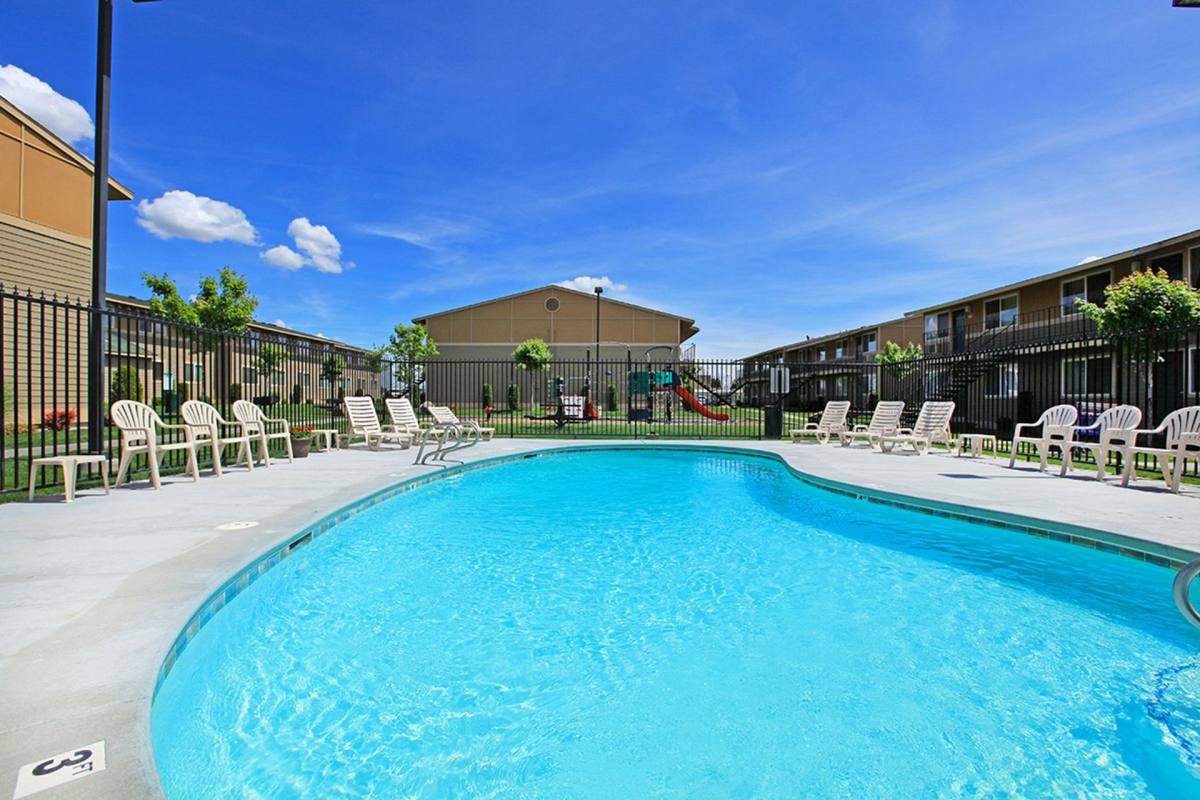 Apartment for rent at 1001 W 4th Ave, Kennewick, WA 99336