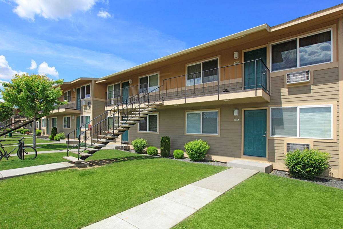 Apartment for rent at 1001 W 4th Ave, Kennewick, WA 99336