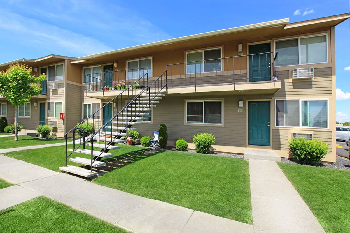 Apartment for rent at 1001 W 4th Ave, Kennewick, WA 99336