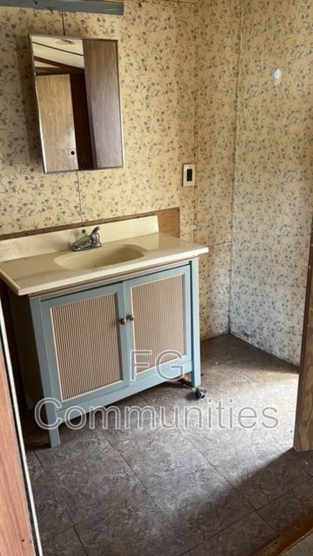 House for rent at 105 Mike Rd, Gastonia, NC 28052