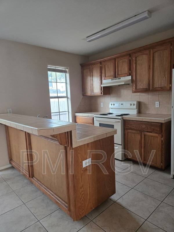 Apartment for rent at 1711 Tampa St #A, Edinburg, TX 78541