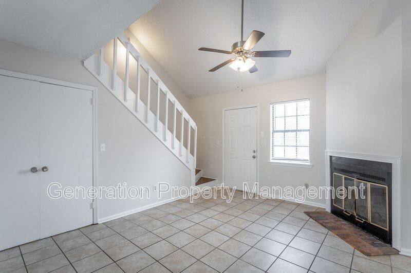 Townhouse for rent at 121 Goodson Ave #F, Chattanooga, TN 37405