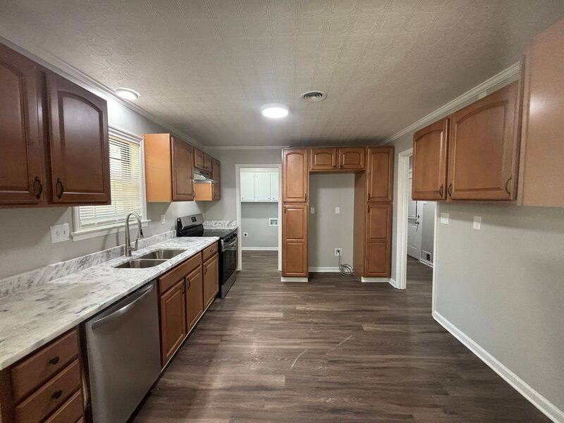 House for rent at 8280 Chippingham Dr, Cordova, TN 38016