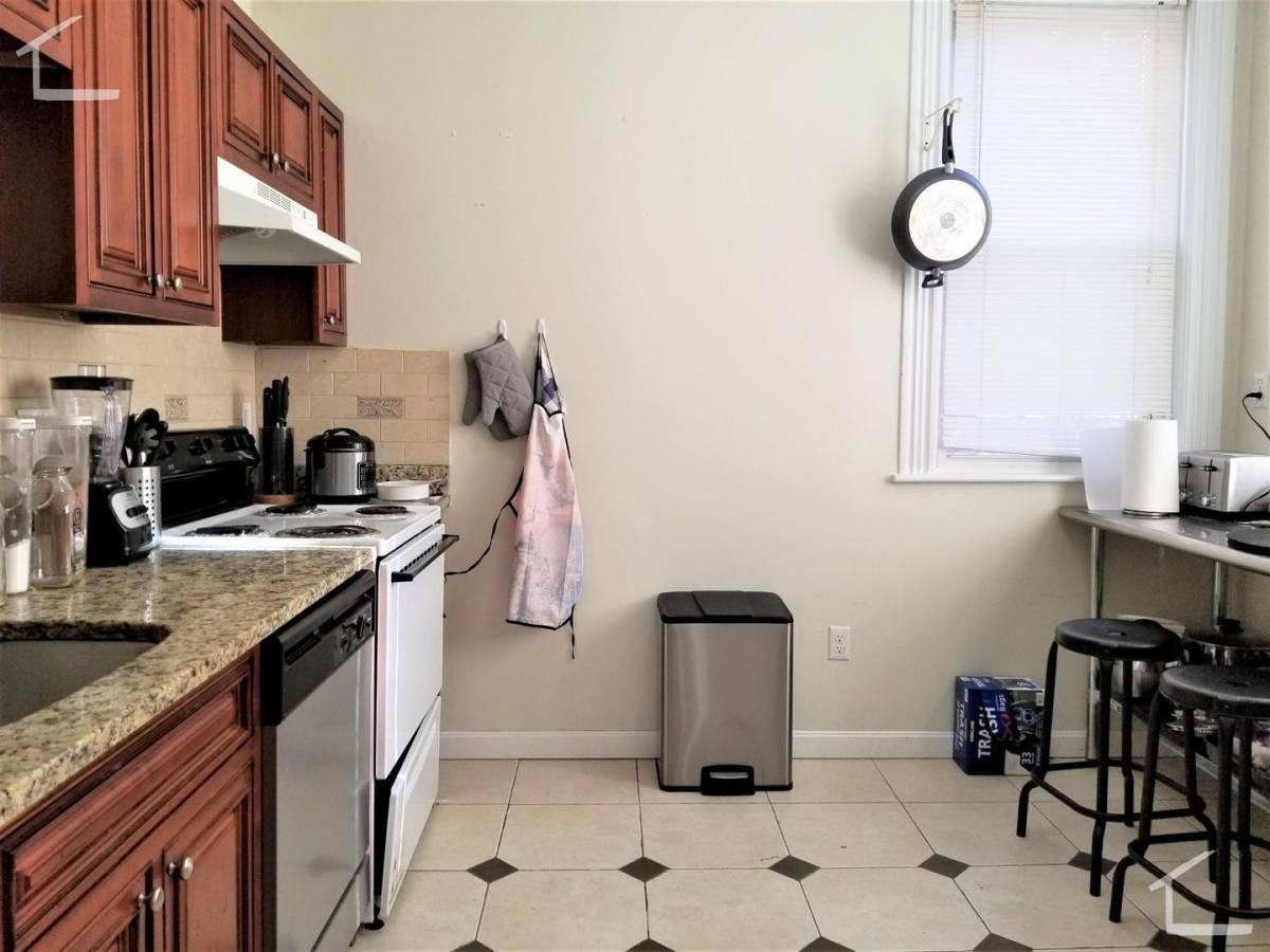 Apartment for rent at 26 Euston St #2, Brookline, MA 02446
