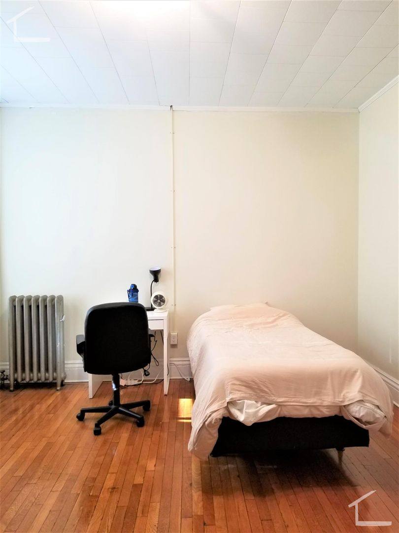 Apartment for rent at 26 Euston St #2, Brookline, MA 02446