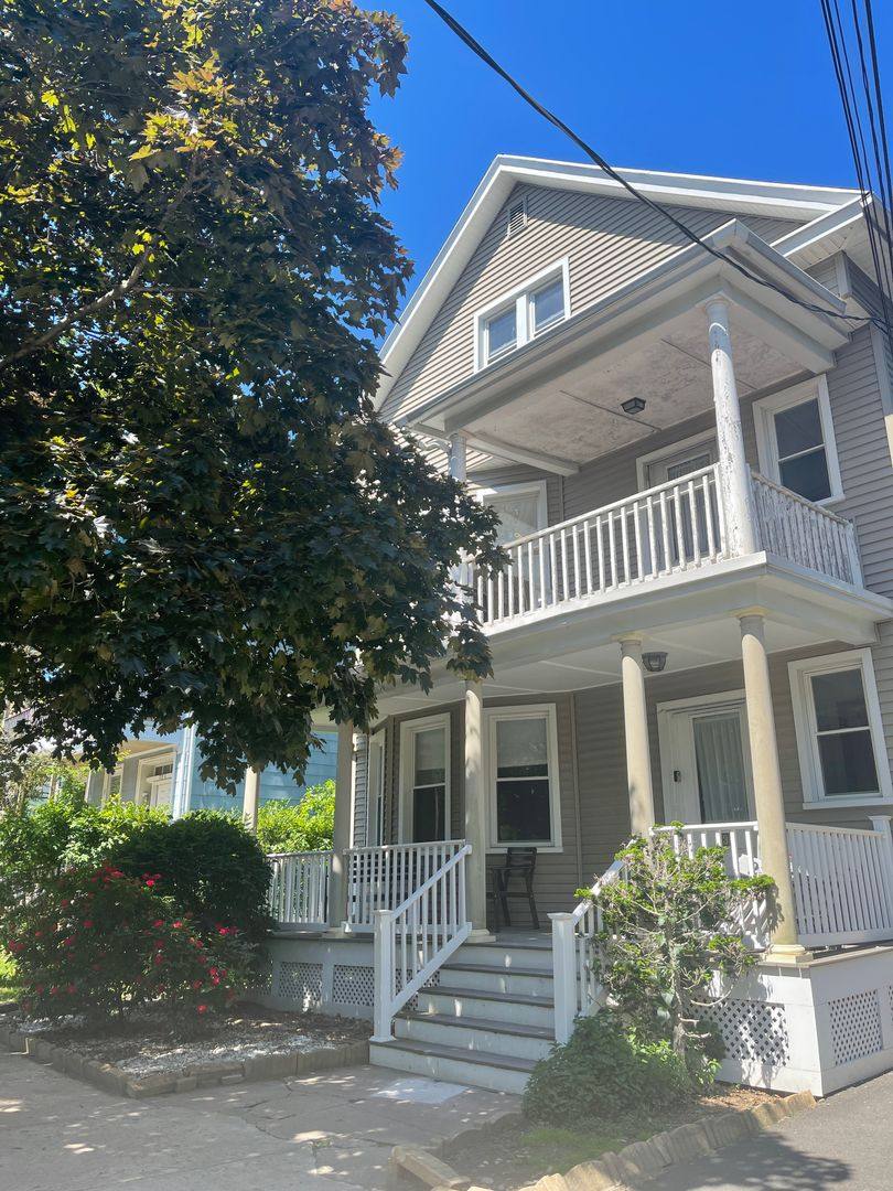Apartment for rent at 236 Nicoll St, New Haven, CT 06511