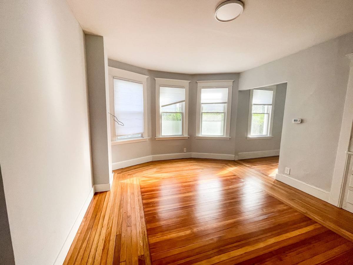 Apartment for rent at 236 Nicoll St, New Haven, CT 06511