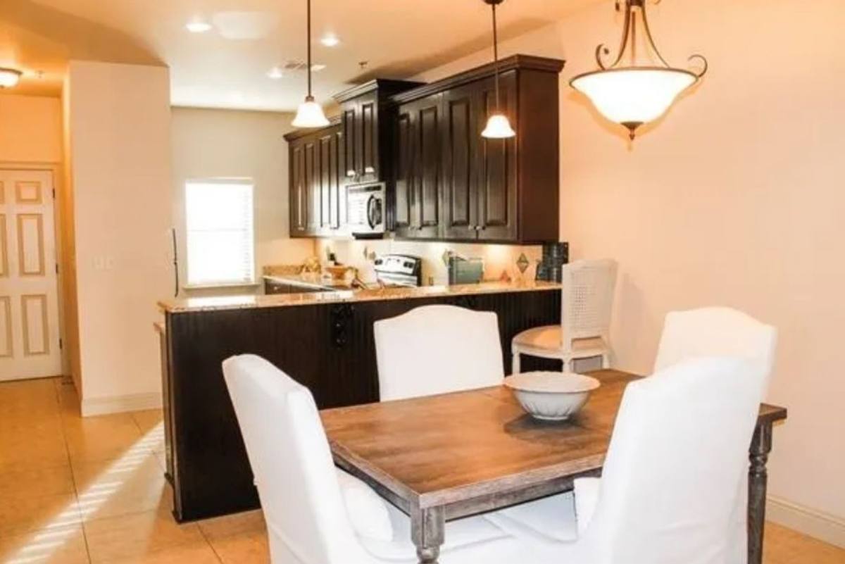 Apartment for rent at 810 Lafitte St, Mandeville, LA 70448