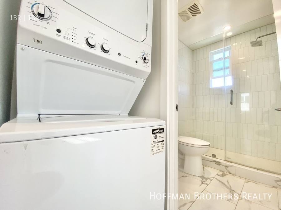 Apartment for rent at 421 1 2 N Coronado St, Los Angeles, CA 90026