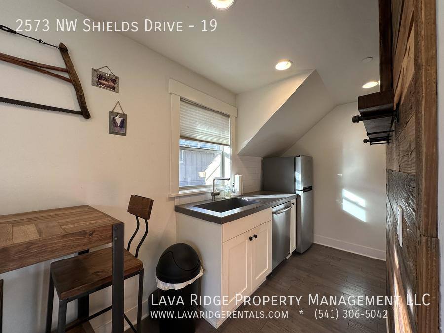 Condo for rent at 2573 NW Shields Dr #19, Bend, OR 97703
