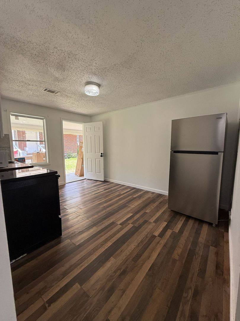 House for rent at 806 Armory Dr, Macon, GA 31206