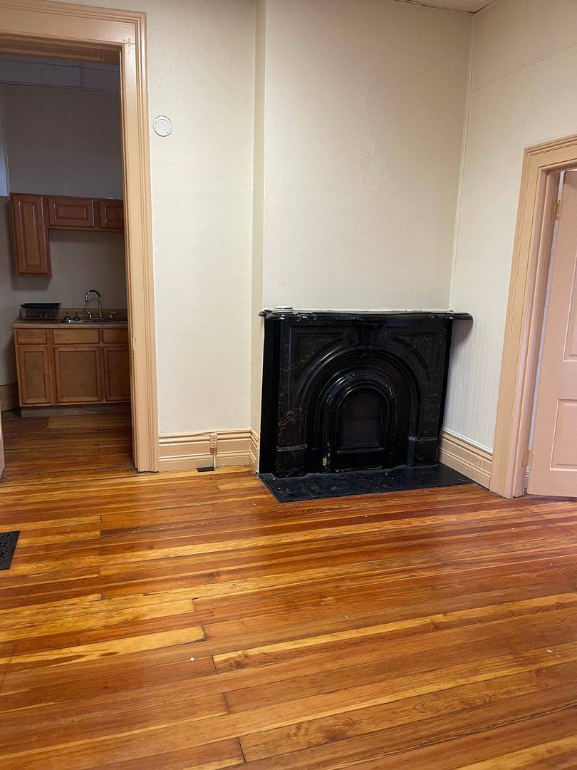 Apartment for rent at 204 N Mulberry St, Elizabethtown, KY 42701