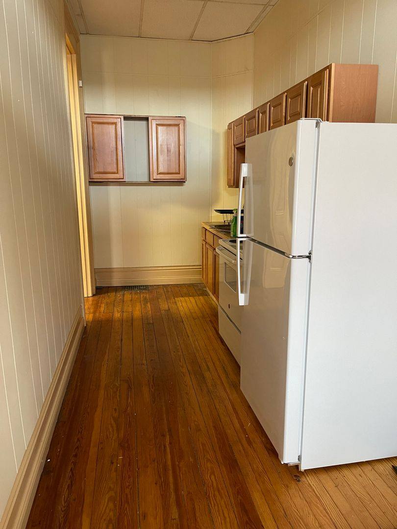 Apartment for rent at 204 N Mulberry St, Elizabethtown, KY 42701