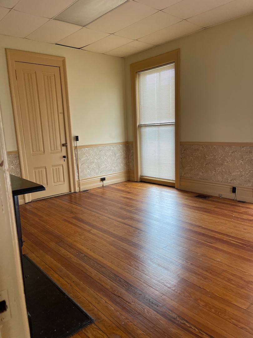 Apartment for rent at 204 N Mulberry St, Elizabethtown, KY 42701